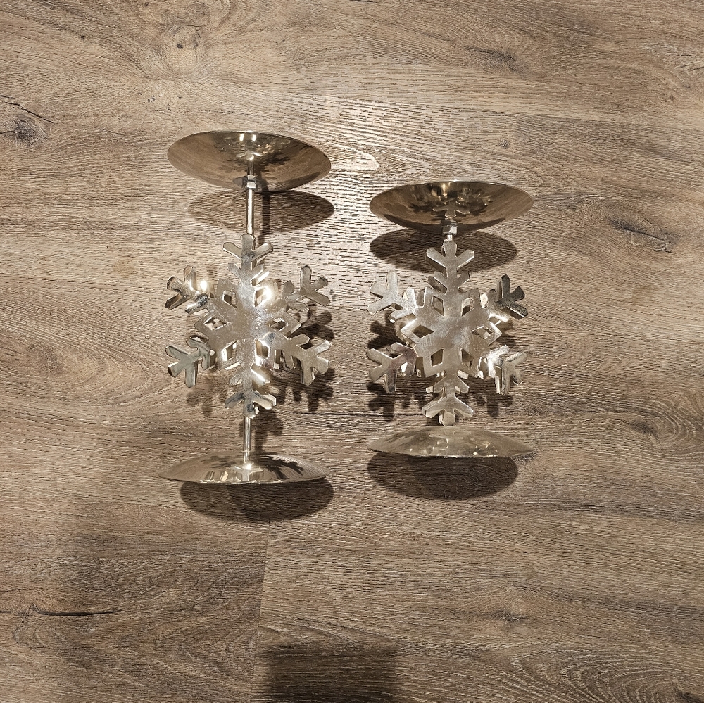 Silver Snowflake Candle Holders Pair